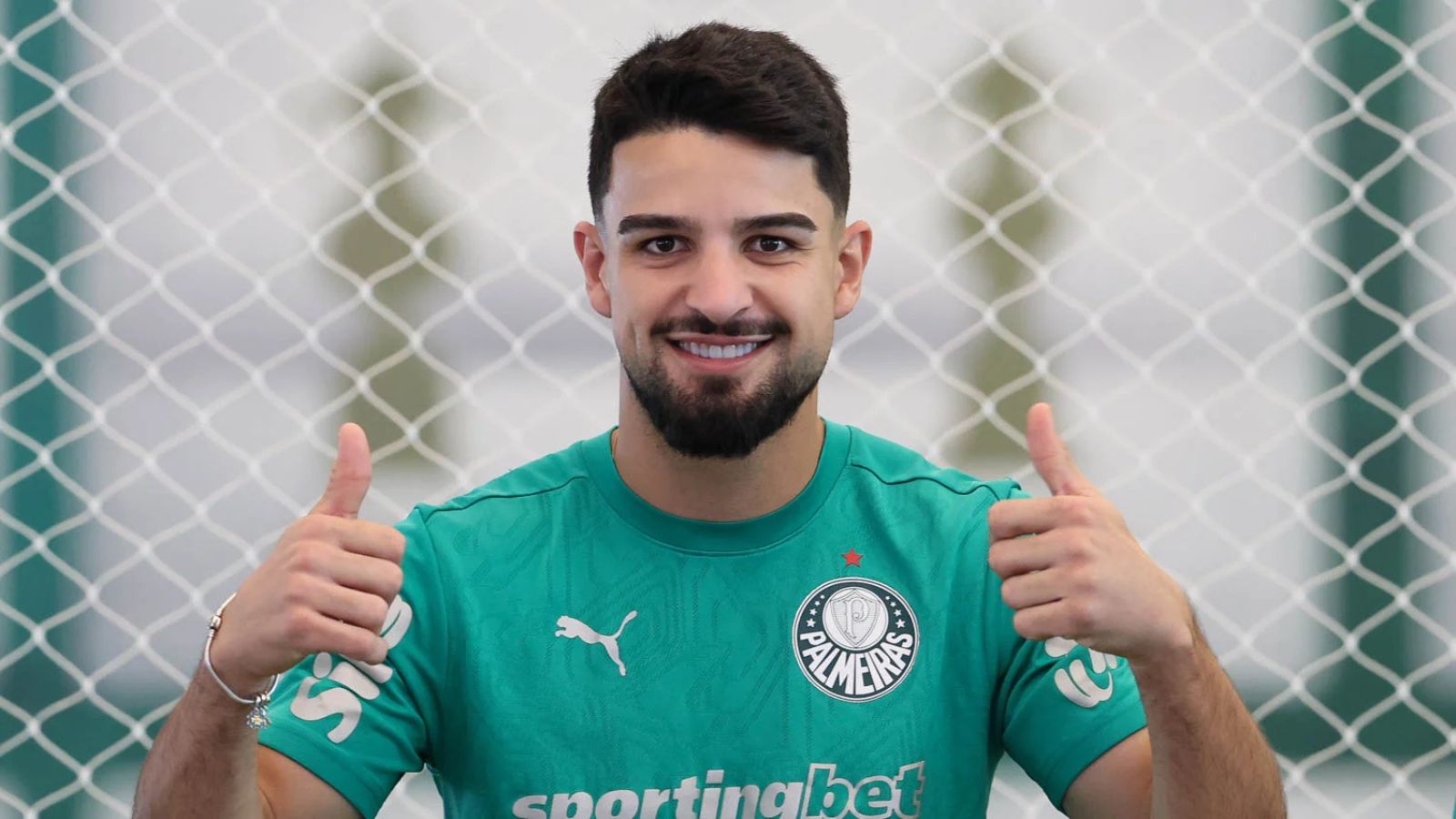 Flaco López se reapresenta ao Palmeiras com futuro em discussão; entenda